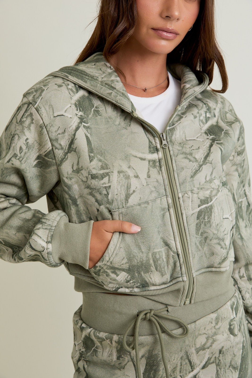 Hayley Camo Cropped Zip Hoodie – Sixteen