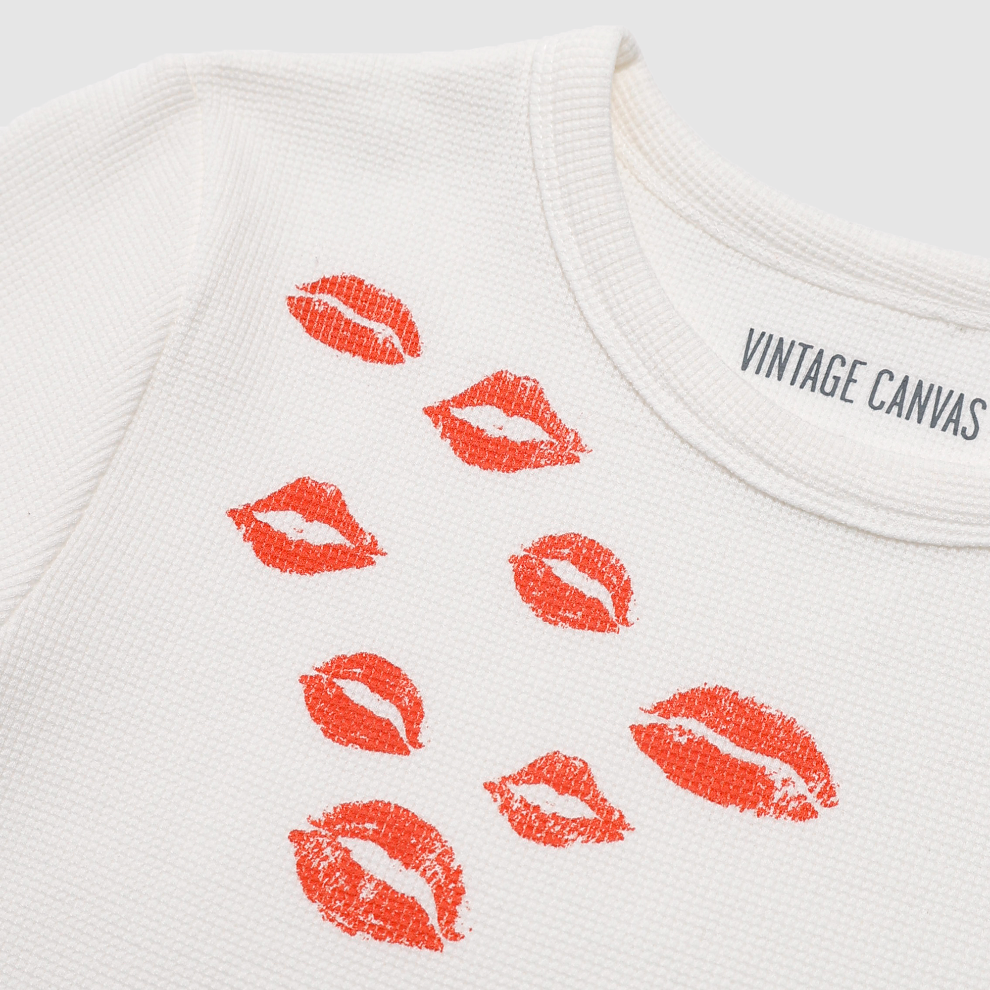 Mina Kisses Graphic Baby Tee