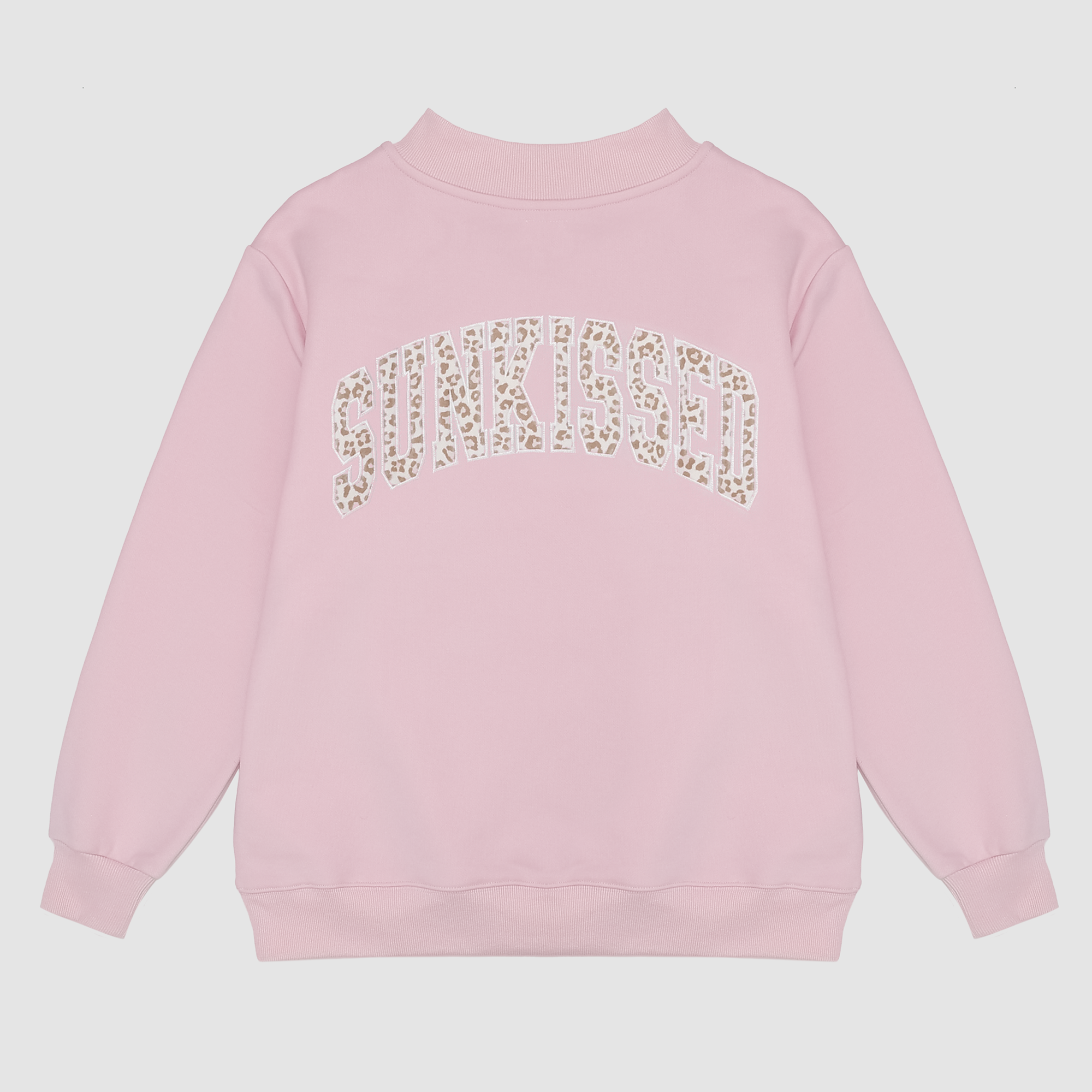 Mockneck Sunkissed Varsity Embroidered Sweatshirt in Bubblegum