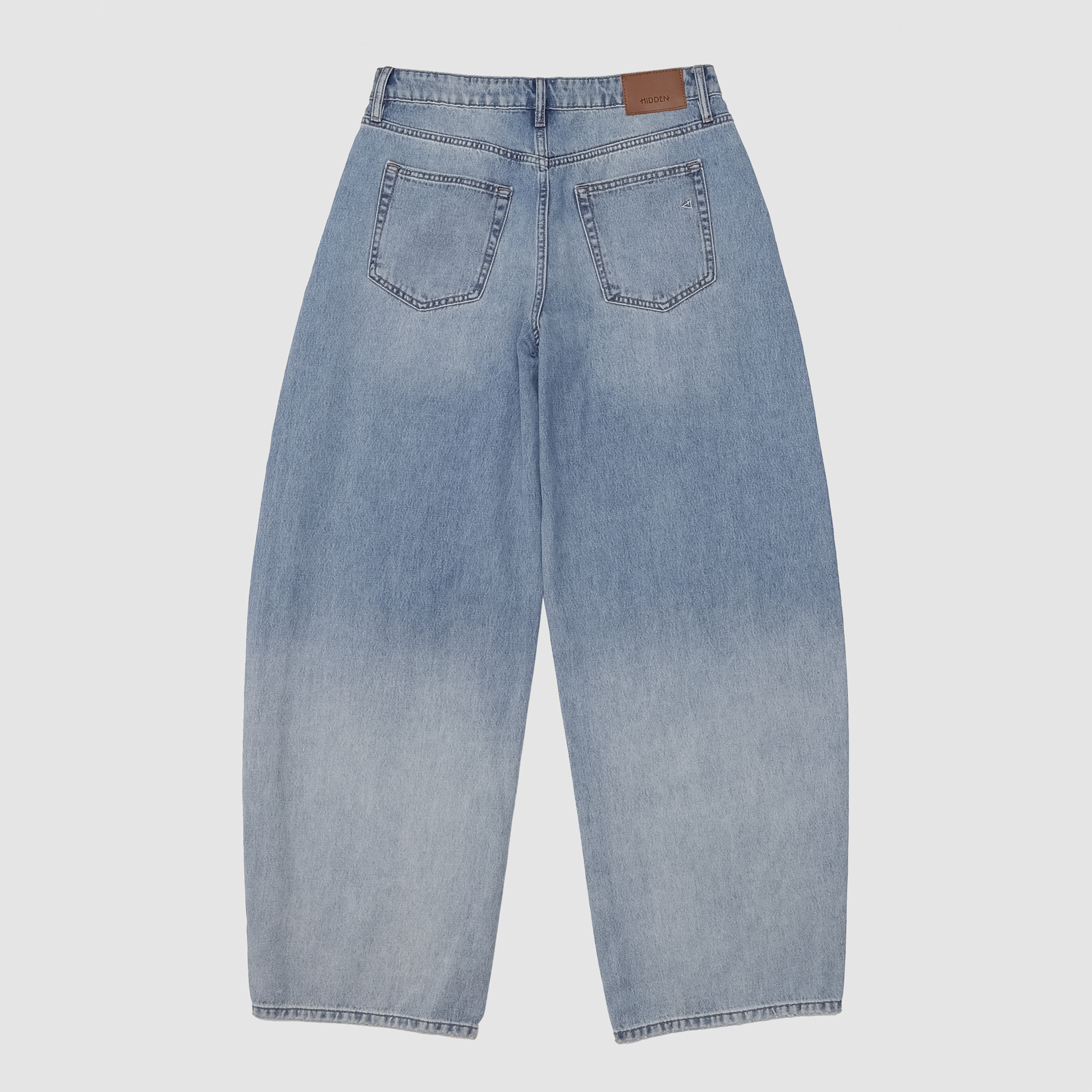 Sammie Barrel Jeans in Medium Light