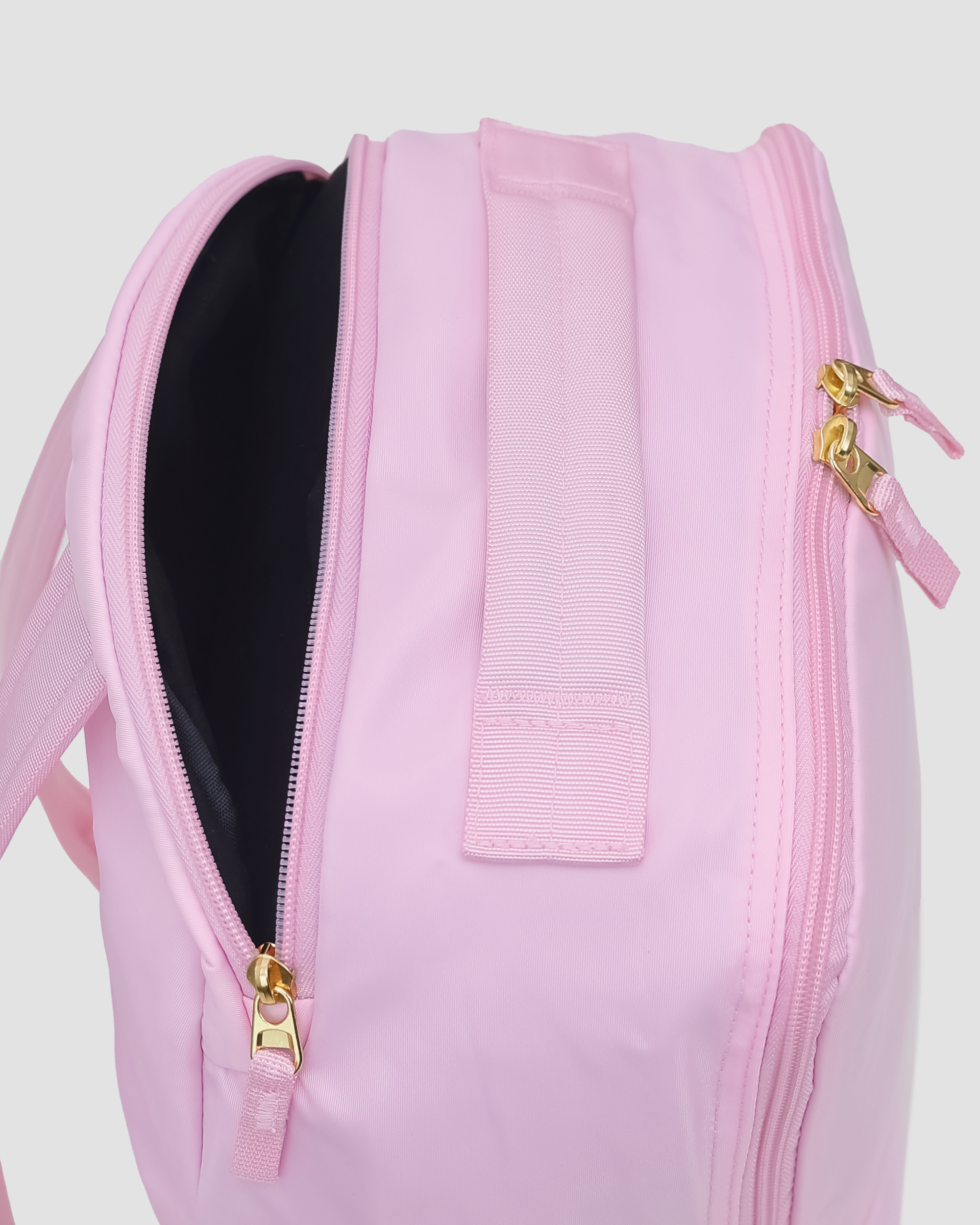 Backpack in Baby Pink