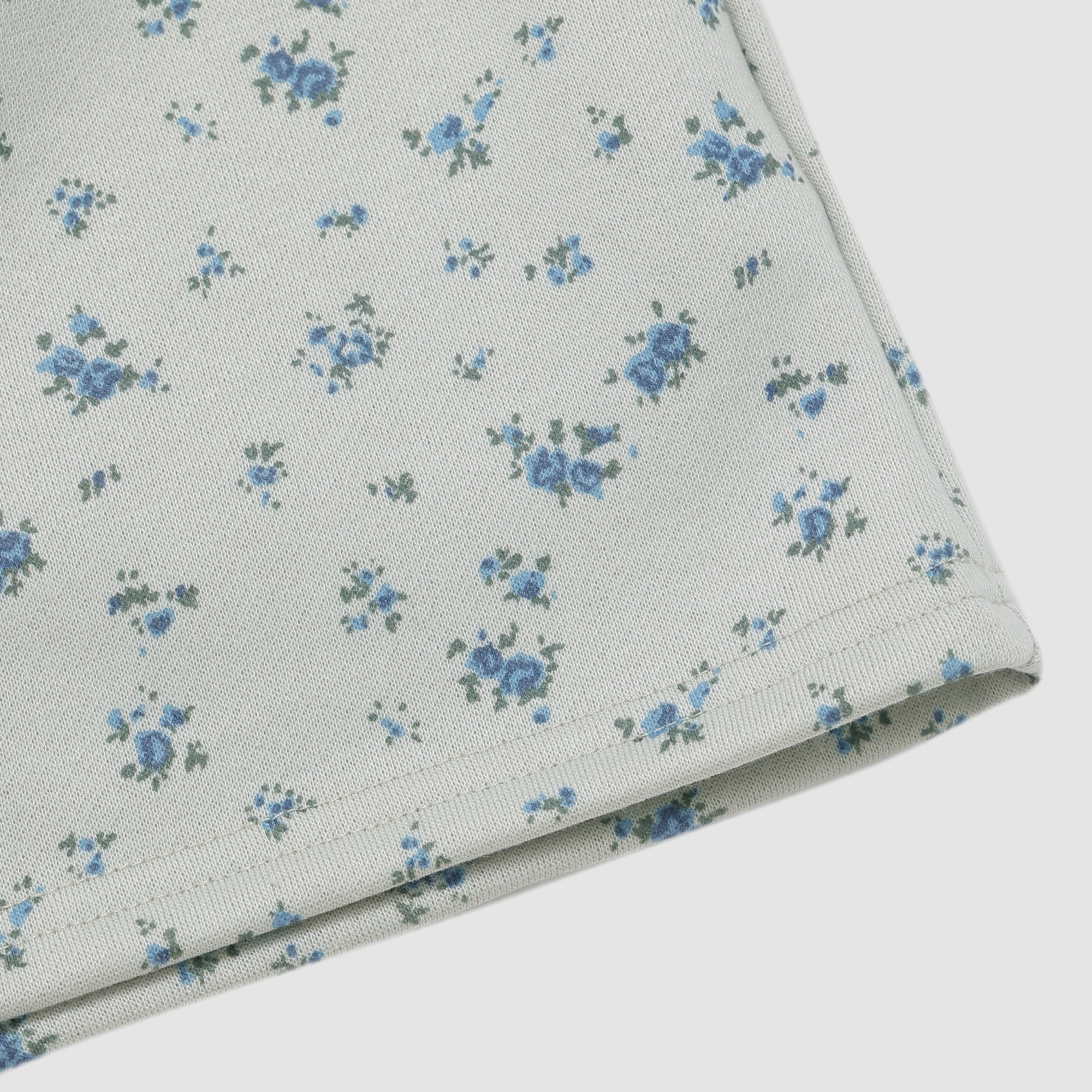 Lucy Floral Print Sweatshorts in Mint