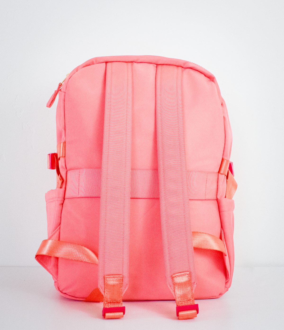 Backpack in Pink – Sixteen