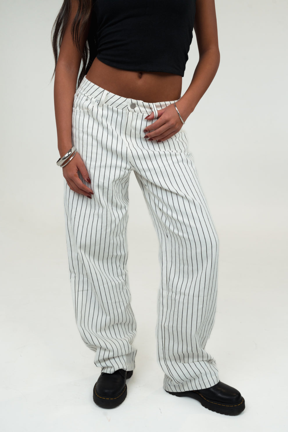 Jenna Pinstripe Baggy Jeans – Sixteen