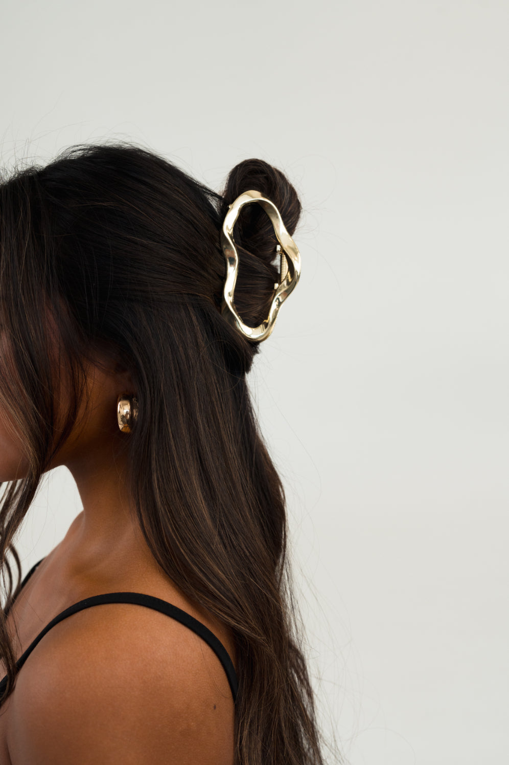 Metallic Abstract Design Claw Clip in Gold