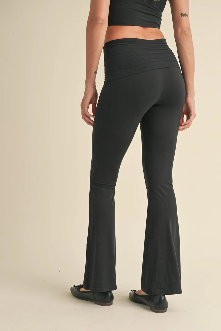 Tori Foldover Flare Leggings in Black