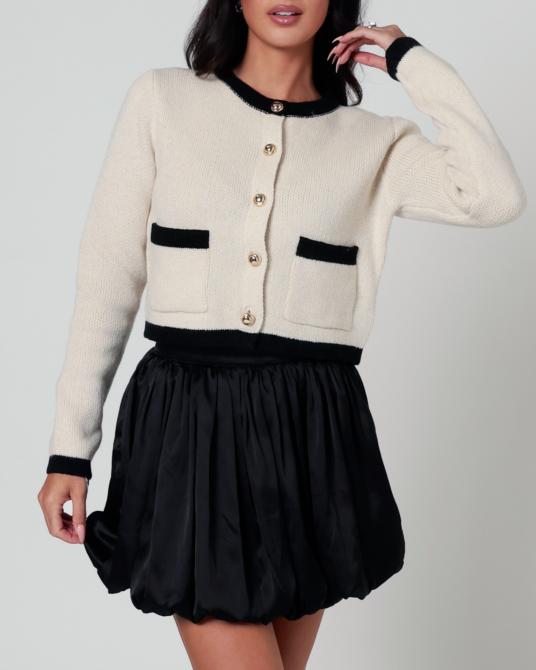 Elizabeth Chic Button Cardigan in Ivory