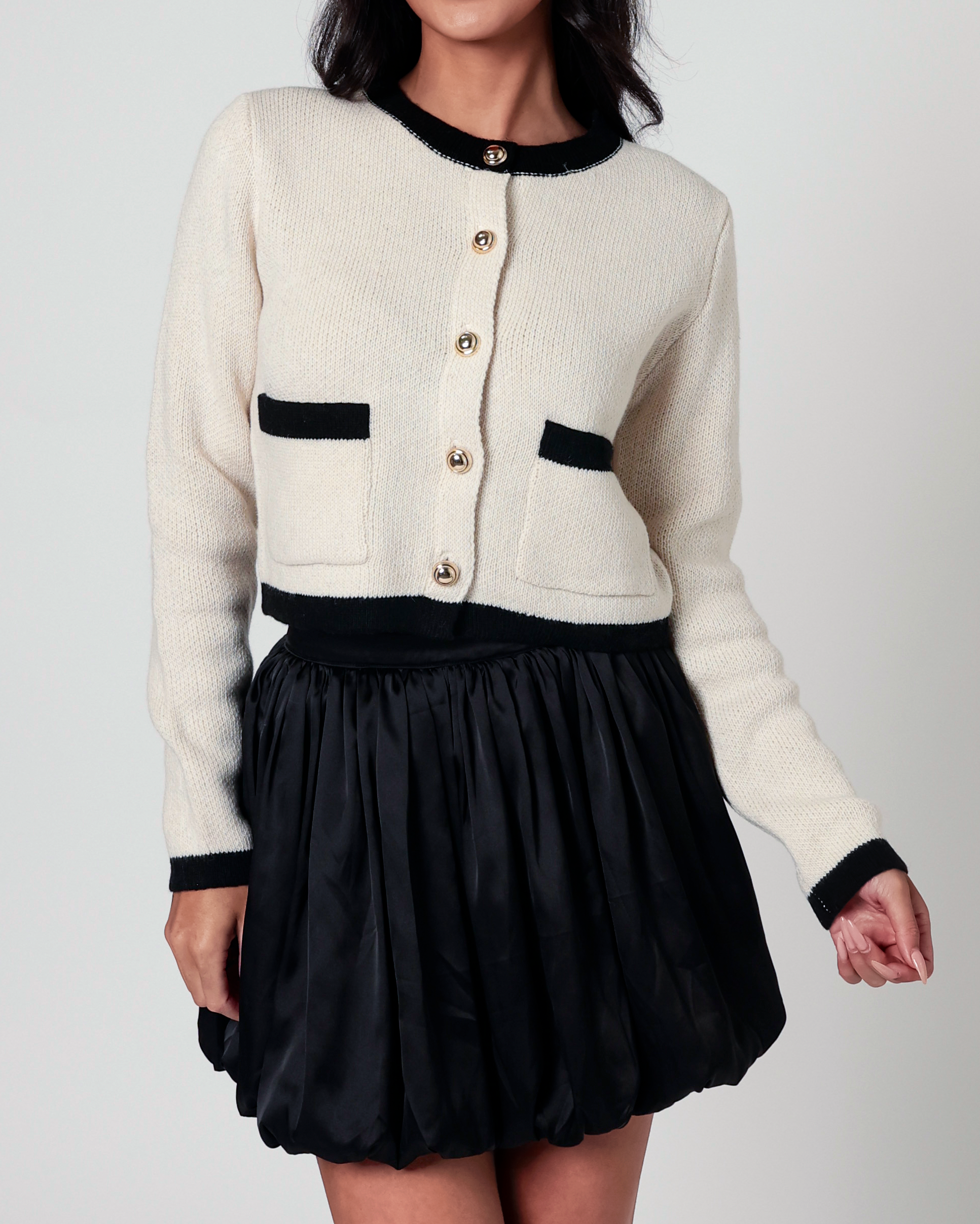 Elizabeth Chic Button Cardigan in Ivory