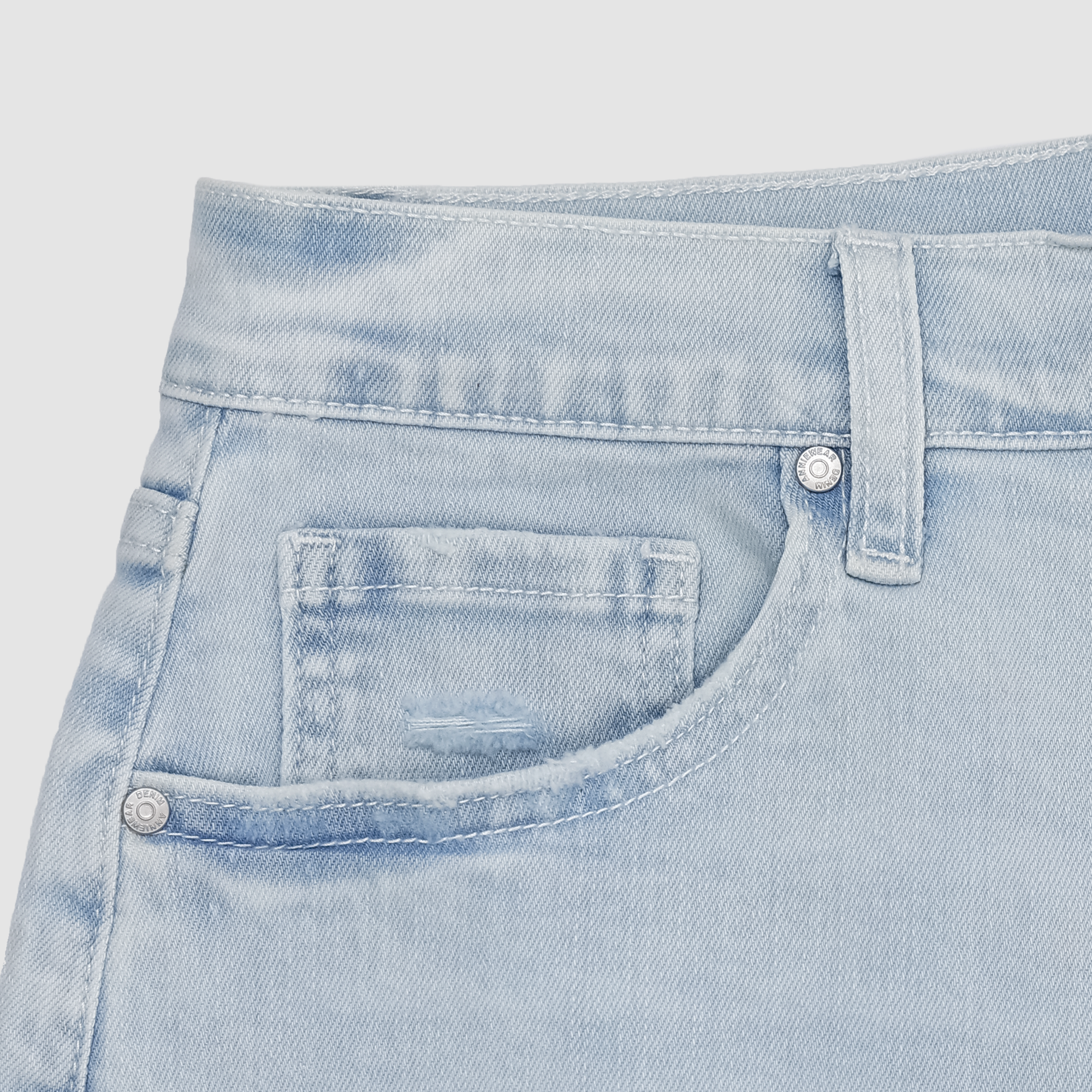 Kaleigh Distressed Hem Denim Shorts in Light Indigo