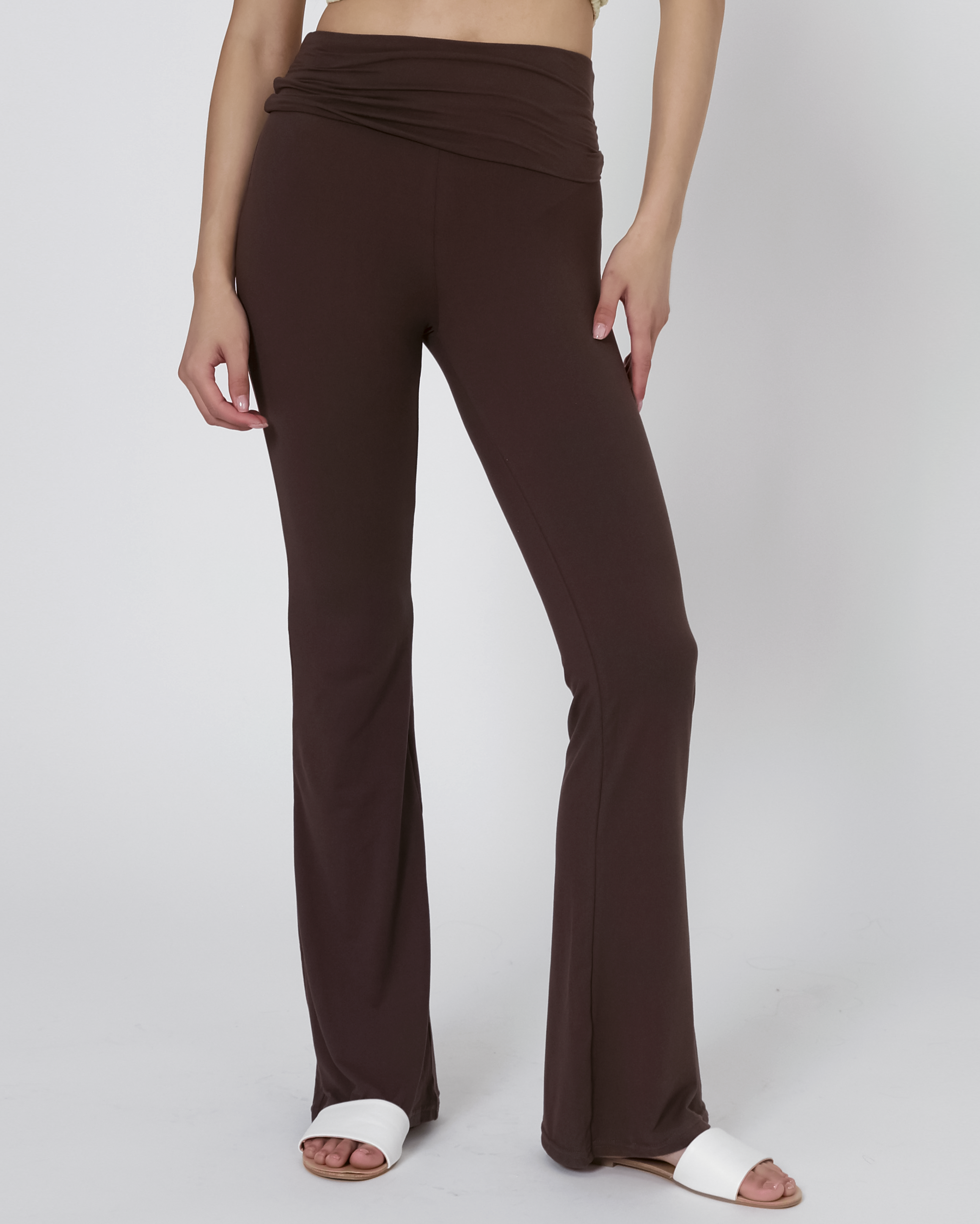 Tori Foldover Flare Leggings in Brown